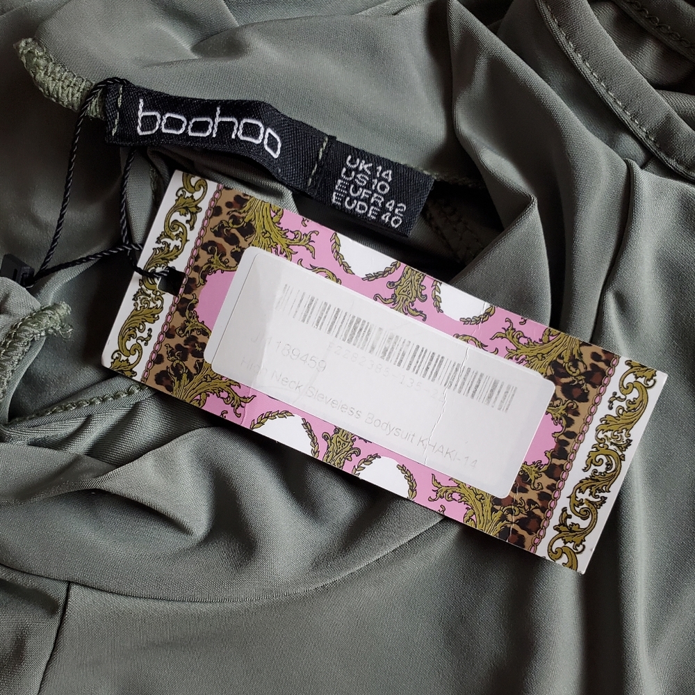 NWT High Neck Sleeveless Bodysuit - Picture 3 of 3